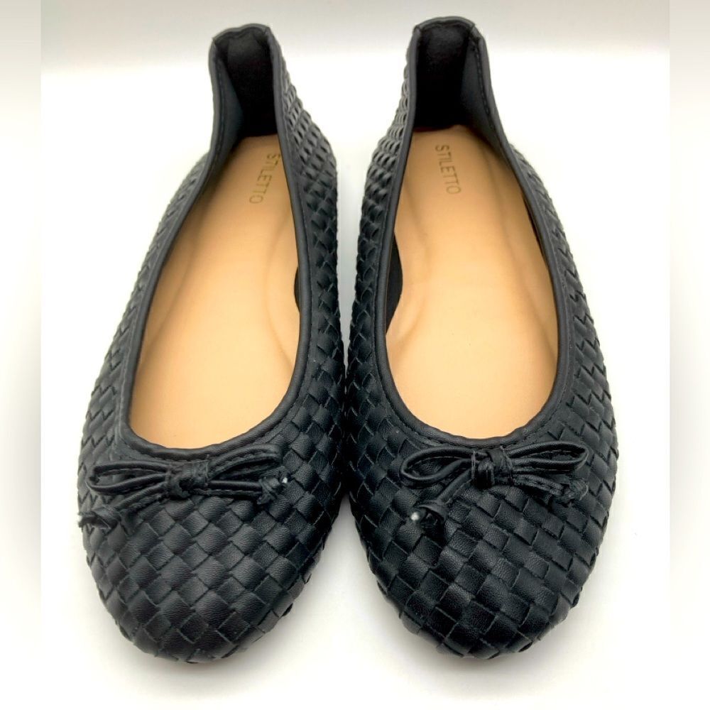 Stiletto Black Woven Bow Flats SZ 8 Brazil NWOT